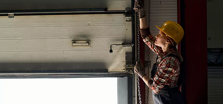 Addressing Common Garage Door Stoppage Issues in Lehigh Acres, FL